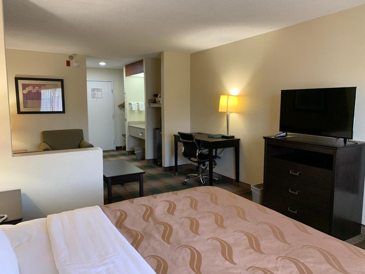 Quality Inn Montgomery South Hope Hull Екстериор снимка