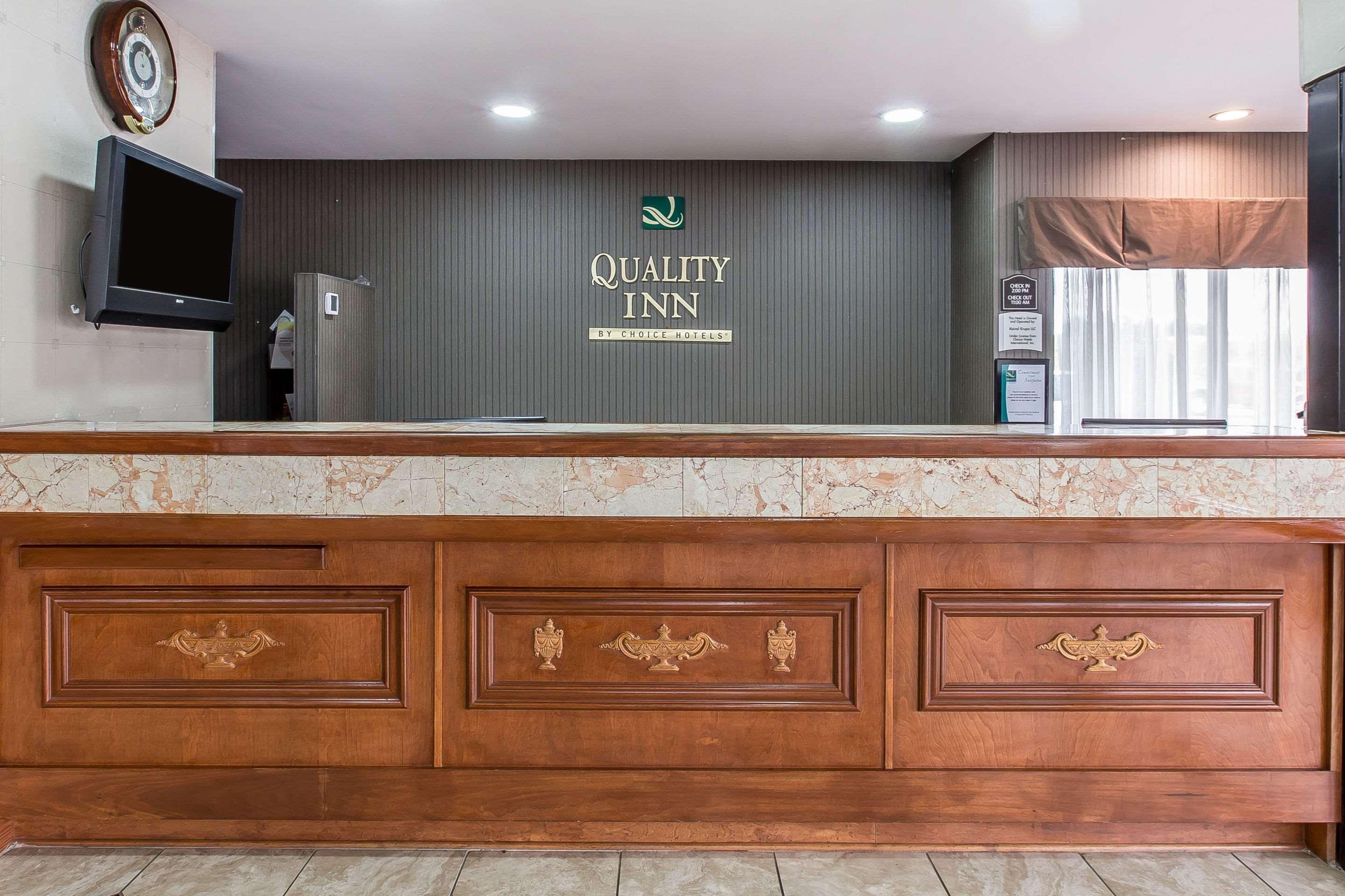 Quality Inn Montgomery South Hope Hull Екстериор снимка