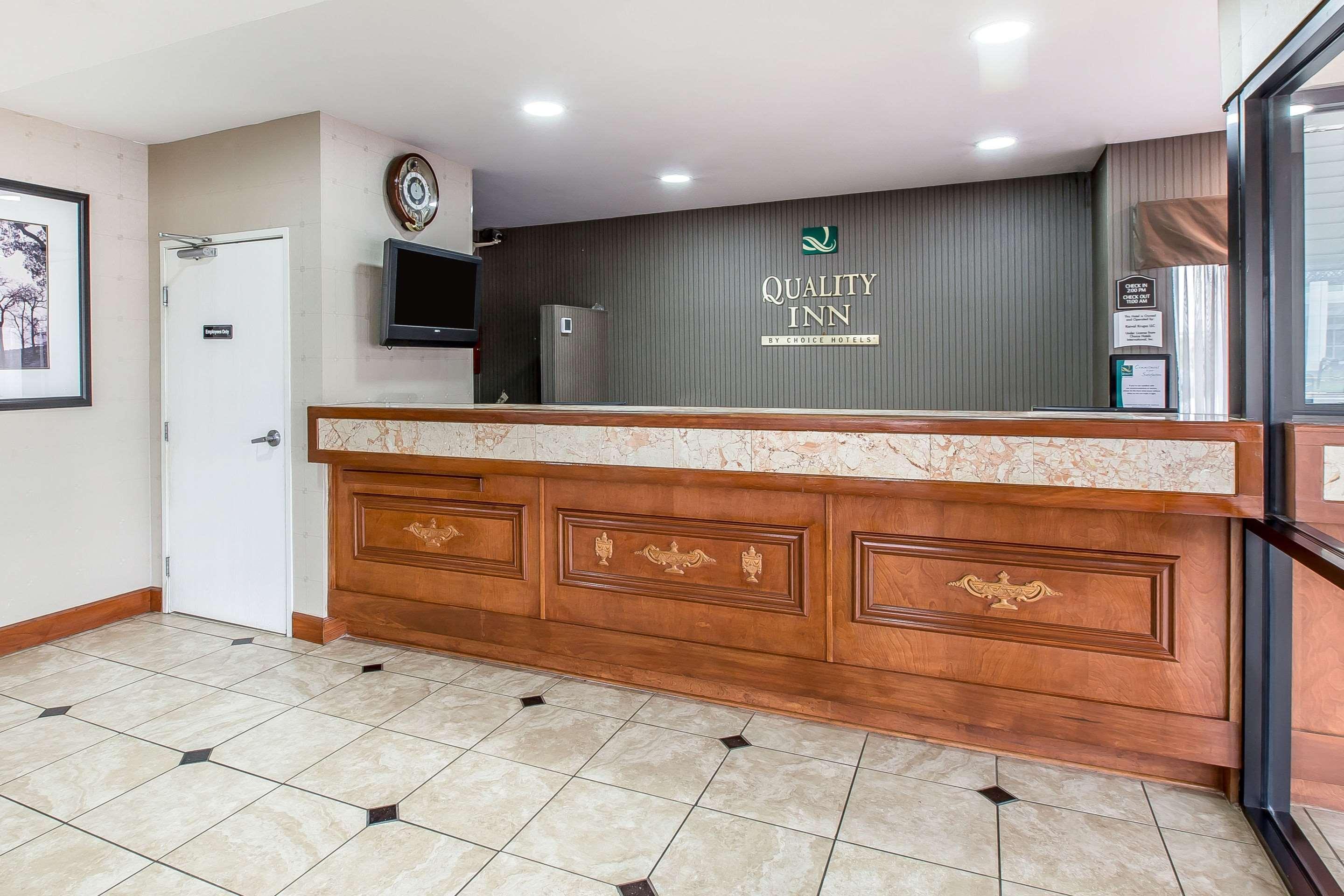 Quality Inn Montgomery South Hope Hull Екстериор снимка